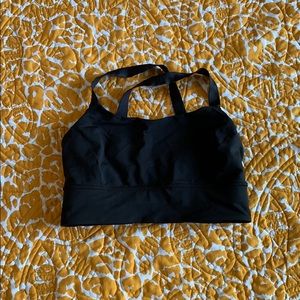 Black Lululemon sports bra